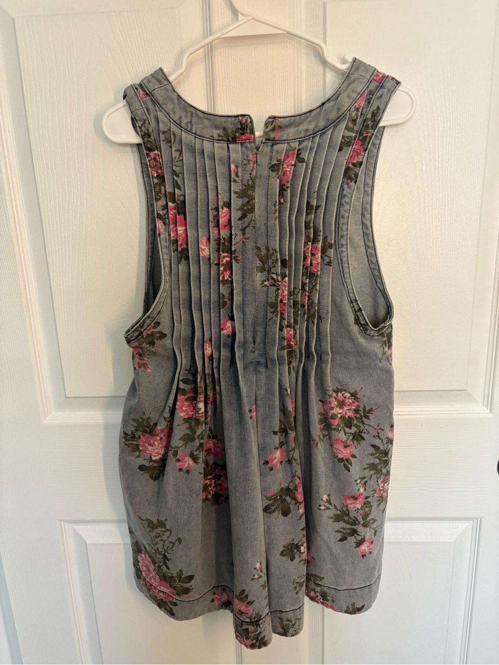 Veveret Floral Pleated Denim Romper Pink Rose Tie Front NWT - Picture 3 of 13